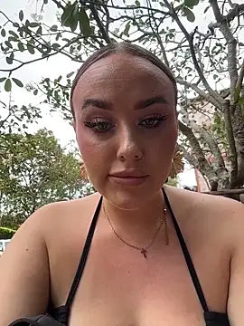 Snapshot of KiraSunshine chatting on February 20, 2026, 6:19 am KiraSunshine online show from February 20, 2026, 6:19 am