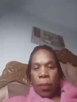 Hotcougar online show from November 3, 2025, 3:59 pm