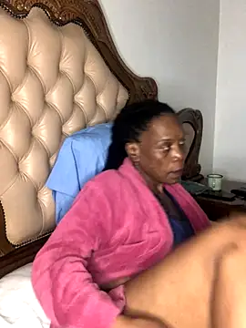 Hotcougar online show from November 22, 2025, 11:03 pm