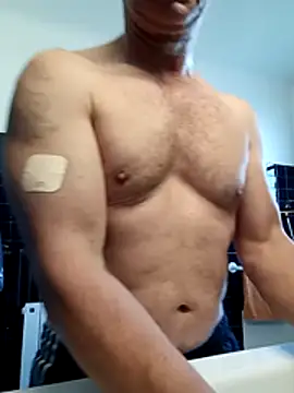 Snapshot of Sexyfab65 chatting on October 28, 2025, 8:24 am Sexyfab65 online show from October 28, 2025, 8:24 am