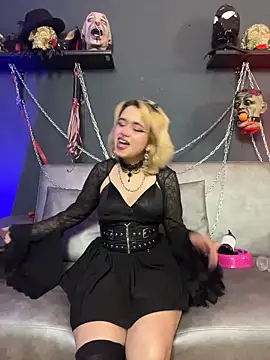 Snapshot of Navier__ chatting on November 26, 2025, 9:26 pm Navier online show from November 26, 2025, 9:26 pm