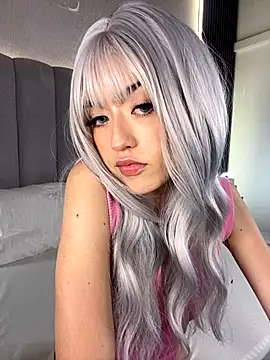 Snapshot of Tiny_Dream chatting on October 25, 2025, 8:31 pm Tiny Dream online show from October 25, 2025, 8:31 pm