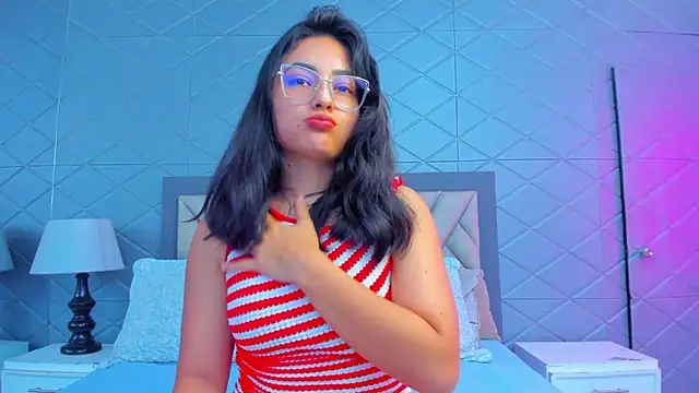 ViolettRouse online show from February 13, 2026, 5:35 pm