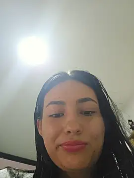 ViolettRouse online show from November 17, 2025, 7:29 pm