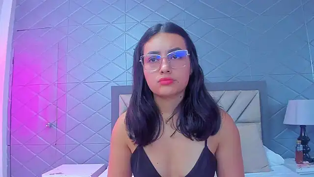 ViolettRouse online show from February 27, 2026, 4:51 pm