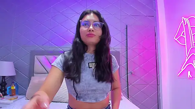 ViolettRouse online show from December 2, 2025, 4:30 pm