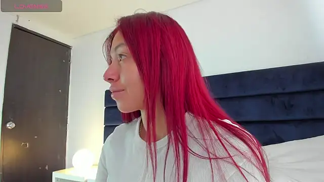 Snapshot of melanie_roux__ chatting on February 26, 2026, 12:16 pm melanie roux online show from February 26, 2026, 12:16 pm