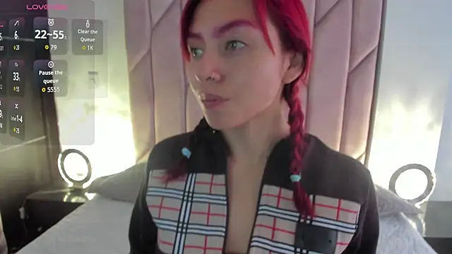 Snapshot of melanie_roux__ chatting on October 30, 2025, 12:03 pm melanie roux online show from October 30, 2025, 12:03 pm