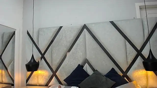 AriaWillss online show from October 27, 2025, 12:17 pm