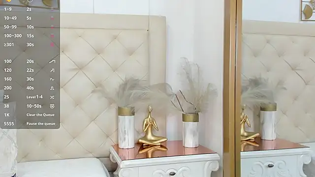 lucia lorenz online show from January 17, 2026, 11:25 am