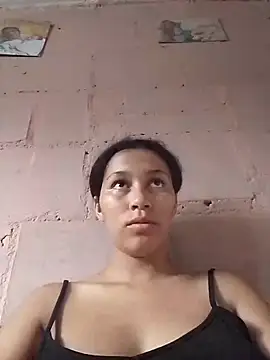 Snapshot of Kiittyy_doll chatting on November 25, 2025, 4:29 pm Kiittyy doll online show from November 25, 2025, 4:29 pm