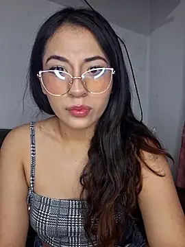 Snapshot of chloebrownn03 chatting on November 16, 2025, 1:10 am chloebrownn03 online show from November 16, 2025, 1:10 am