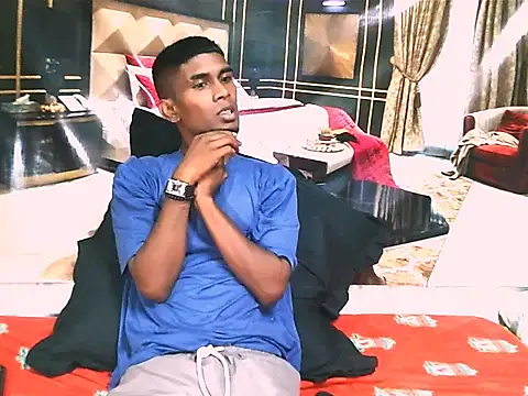 Snapshot of IndianThuggin chatting on May 25, 2026, 5:33 pm IndianThuggin online show from May 25, 2026, 5:33 pm