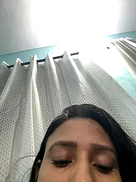 Snapshot of heenashai chatting on November 9, 2025, 2:43 pm heenashai online show from November 9, 2025, 2:43 pm