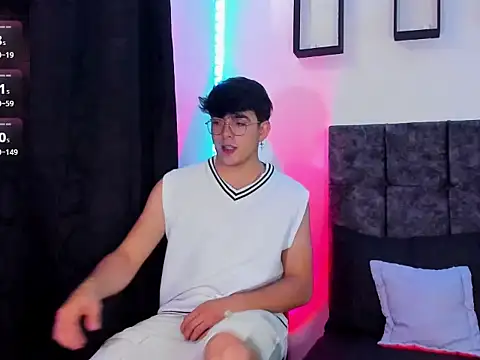 Theo Noxxx online show from November 23, 2025, 6:40 pm