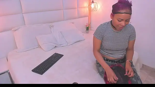 Snapshot of Sofia_clk chatting on April 13, 2026, 3:21 am Sofia clk online show from April 13, 2026, 3:21 am