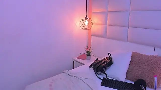 Snapshot of Sofia_clk chatting on January 12, 2026, 3:02 am Sofia clk online show from January 12, 2026, 3:02 am