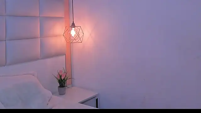 Snapshot of Sofia_clk chatting on April 7, 2026, 3:30 am Sofia clk online show from April 7, 2026, 3:30 am