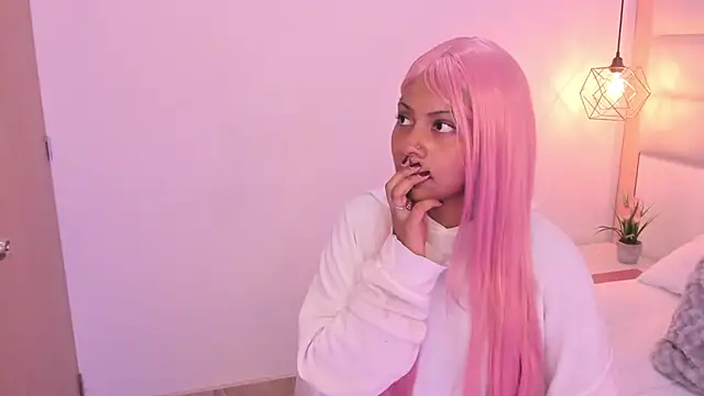 Snapshot of Sofia_clk chatting on January 7, 2026, 3:11 am Sofia clk online show from January 7, 2026, 3:11 am