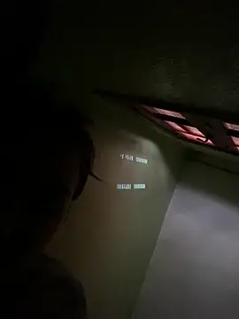 SaraChouchou online show from March 22, 2026, 1:23 pm