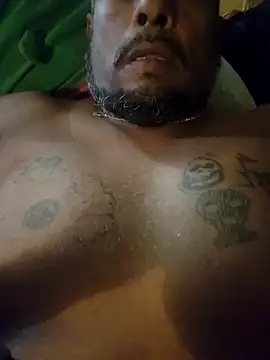 Snapshot of mamiandpapi6969 chatting on June 20, 2026, 10:37 pm mamiandpapi6969 online show from June 20, 2026, 10:37 pm