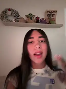 Snapshot of valeriahornier chatting on April 8, 2026, 1:51 am valeriahornier online show from April 8, 2026, 1:51 am