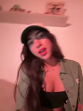 Snapshot of valeriahornier chatting on March 19, 2026, 11:27 pm valeriahornier online show from March 19, 2026, 11:27 pm