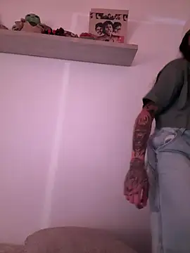 valeriahornier online show from February 24, 2026, 12:22 am