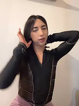 valeriahornier online show from February 8, 2026, 3:37 am