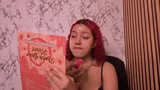 Snapshot of sweetcherryyy_ chatting on November 25, 2025, 12:44 am sweetcherryyy online show from November 25, 2025, 12:44 am