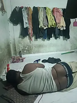 RNlov online show from November 23, 2025, 12:53 am