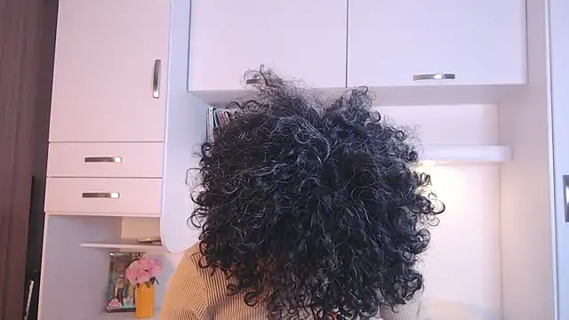 MartiRuis10 online show from November 27, 2025, 8:42 pm