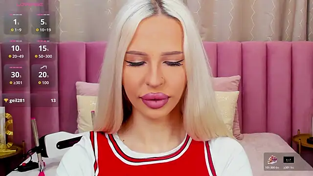 KailaCrystall online show from November 18, 2025, 1:32 am