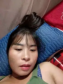 Squirrel-Pear online show from October 25, 2025, 2:50 pm