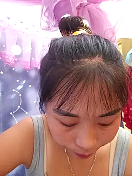 Squirrel-Pear online show from October 20, 2025, 7:09 am