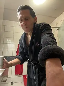 kon77777 online show from November 10, 2025, 4:28 am