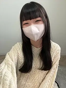 Reina cute 00  online show from November 26, 2025, 7:19 am