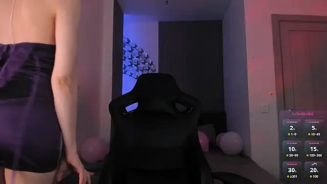 MiraVelle  online show from March 31, 2026, 3:08 am