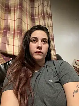 YourFrenchFeliciexo online show from November 25, 2025, 11:27 pm