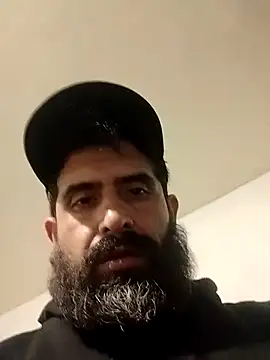 Snapshot of Oscarpalacios23 chatting on December 18, 2025, 7:13 am Oscarpalacios23 online show from December 18, 2025, 7:13 am