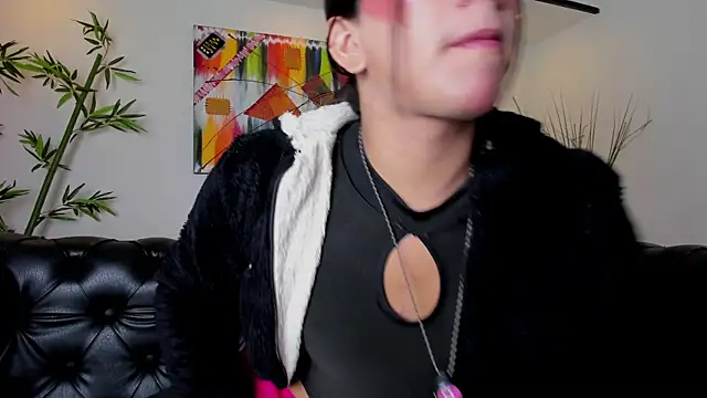 stefy bratz online show from April 25, 2026, 12:30 pm