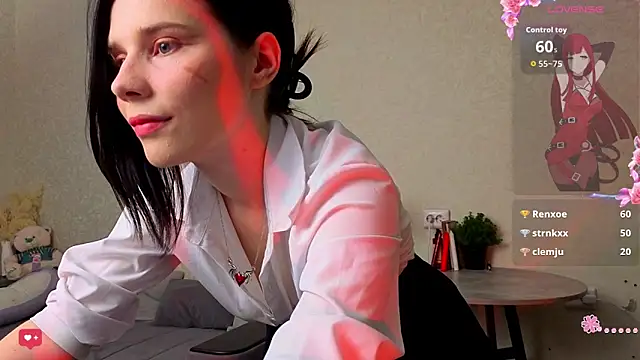 Mell Hyees online show from November 17, 2025, 5:06 pm