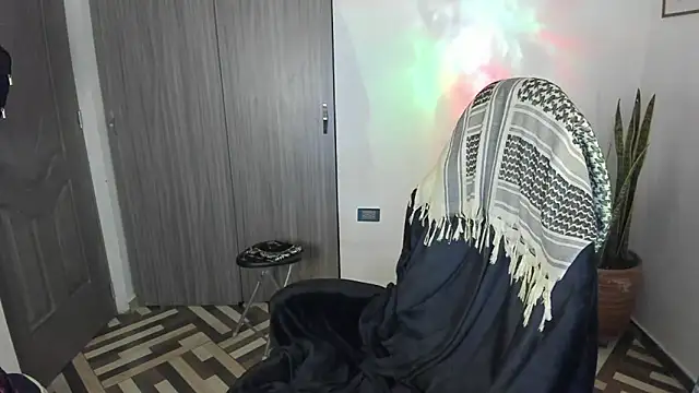 Snapshot of FreszX chatting on November 5, 2025, 6:22 pm FreszX online show from November 5, 2025, 6:22 pm