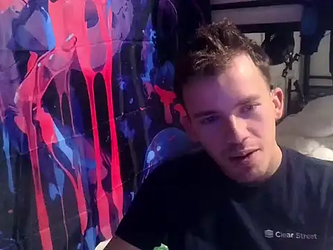 Snapshot of oraharoncohen chatting on November 22, 2025, 4:06 pm oraharoncohen online show from November 22, 2025, 4:06 pm