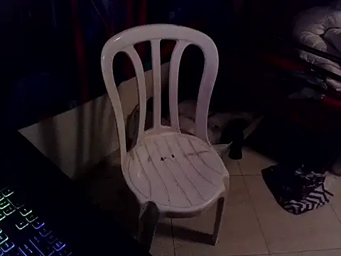 Snapshot of oraharoncohen chatting on December 15, 2025, 6:03 pm oraharoncohen online show from December 15, 2025, 6:03 pm