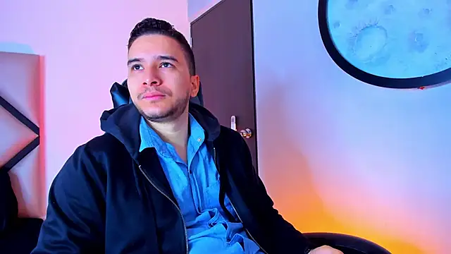 mike 257 online show from November 28, 2025, 11:43 am