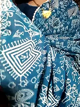 Snapshot of Hot_cauple_indian chatting on April 11, 2026, 8:07 am Hot cauple indian online show from April 11, 2026, 8:07 am