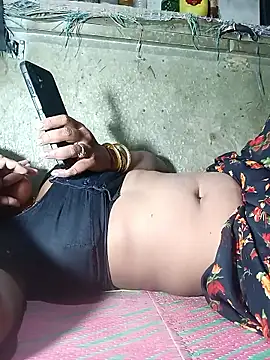 Snapshot of Hot_cauple_indian chatting on April 13, 2026, 8:18 am Hot cauple indian online show from April 13, 2026, 8:18 am