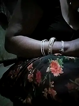 Snapshot of Hot_cauple_indian chatting on March 15, 2026, 6:42 am Hot cauple indian online show from March 15, 2026, 6:42 am