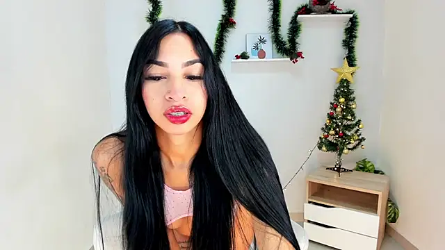 Snapshot of ZAYDA_KAJER chatting on December 15, 2025, 8:25 pm ZAYDA KAJER online show from December 15, 2025, 8:25 pm